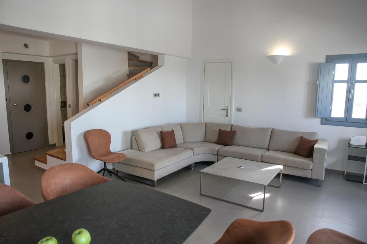 Luxe Maroussi Villas Pyrgos Kallistis ภายนอก รูปภาพ